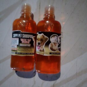 (TICK AND FLEA'S) SAPPY PET SHAMPOO 500ML
(02/30)